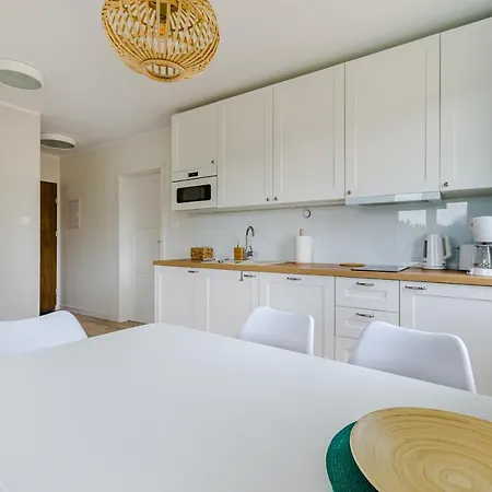 Nadmorski Klif * Debina (Ustka)