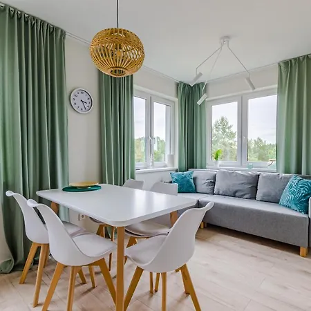 Nadmorski Klif * Debina (Ustka)